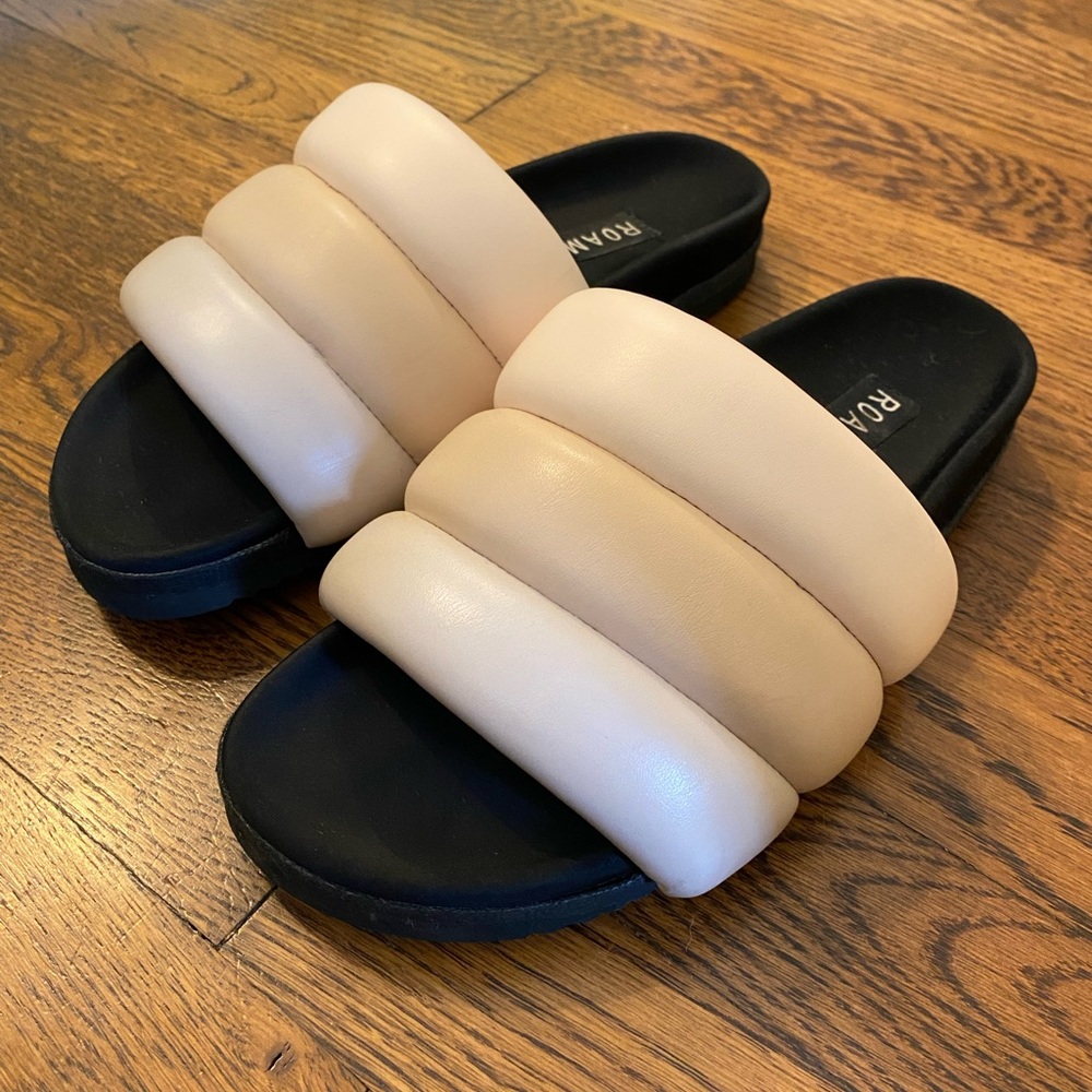 ROAM Puffy Sandals Nudes Vegan Leather (39)